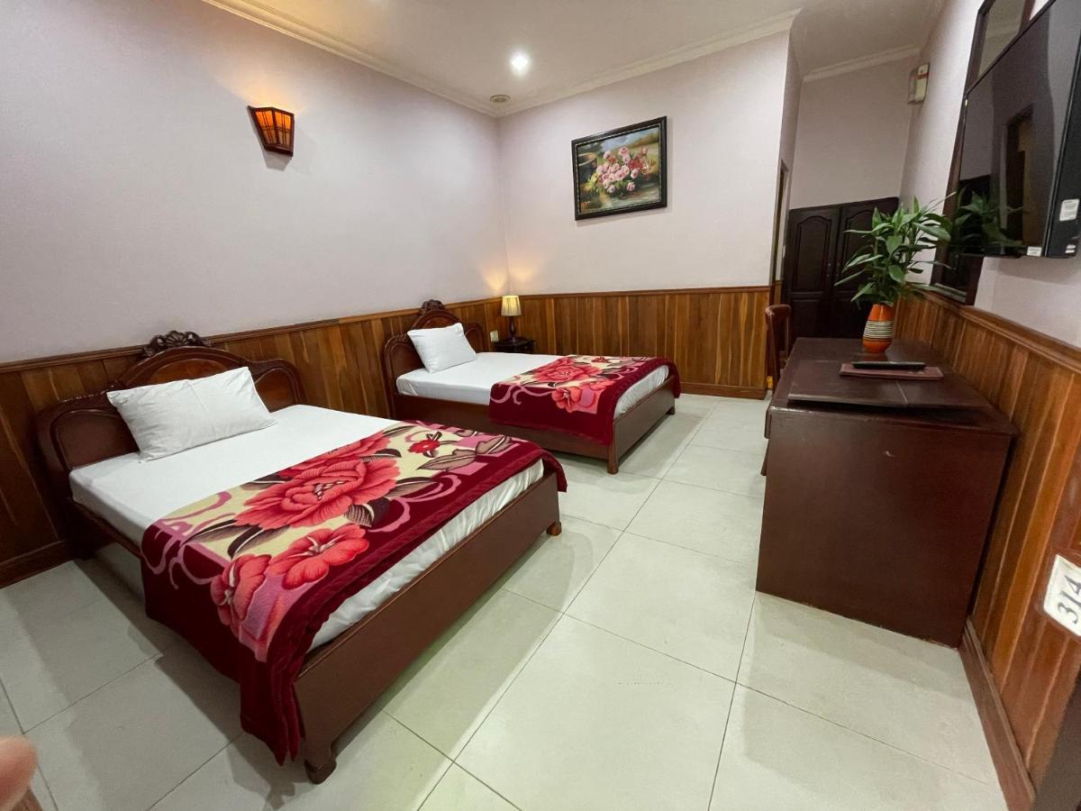 Song Tra Hotel Thu Dau Mot Exterior photo