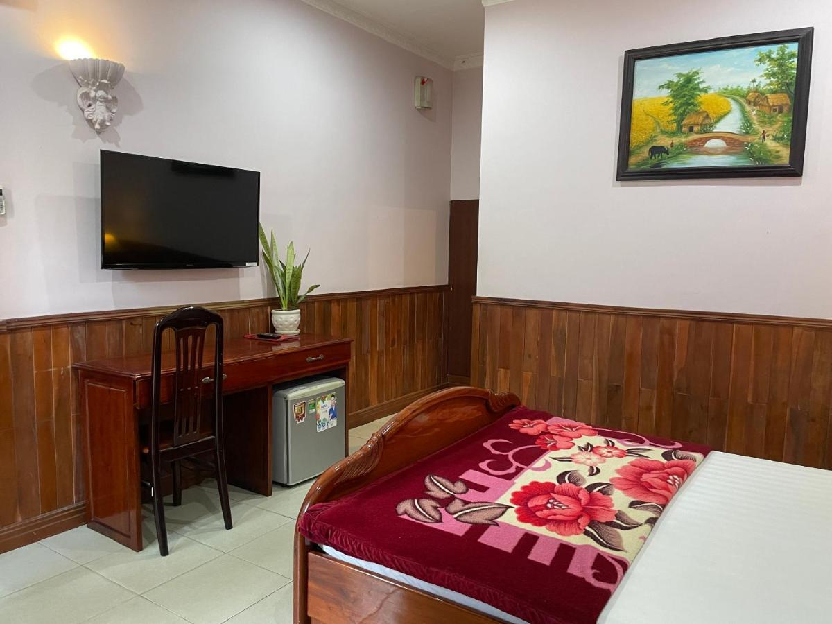 Song Tra Hotel Thu Dau Mot Exterior photo